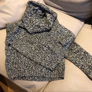 100% wool black/cream, oversized turtle neck